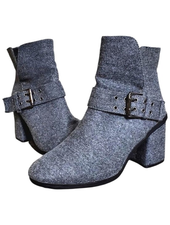 Muk Luks Shoes - Muk Luks Womens Mae Booties Gray Size 6 Faux Fur Stacked Heel Buckle Accent